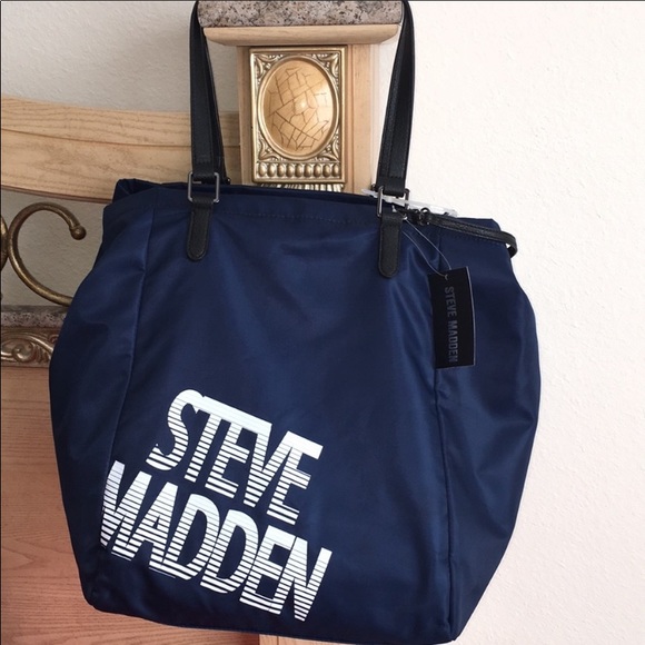 Steve Madden Sporty Style Tote - Picture 2 of 8